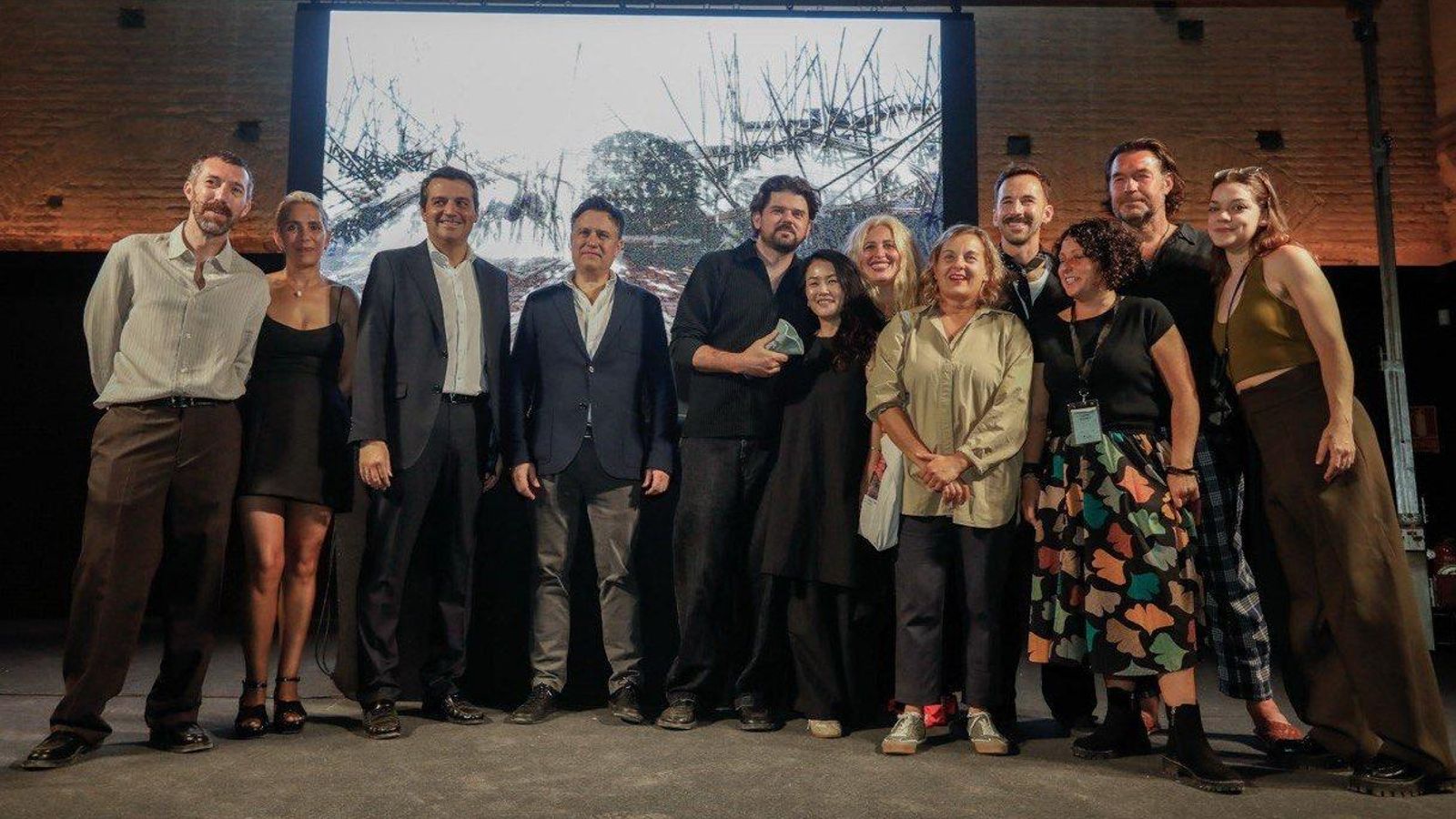 Foto de familia tras la entrega de premios.