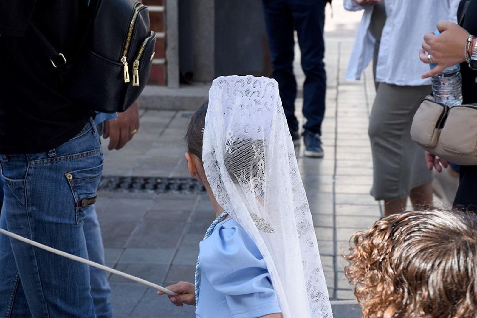 Imágenes de la procesión de la Virgen Milagrosa del colegio San Vicente de Paúl