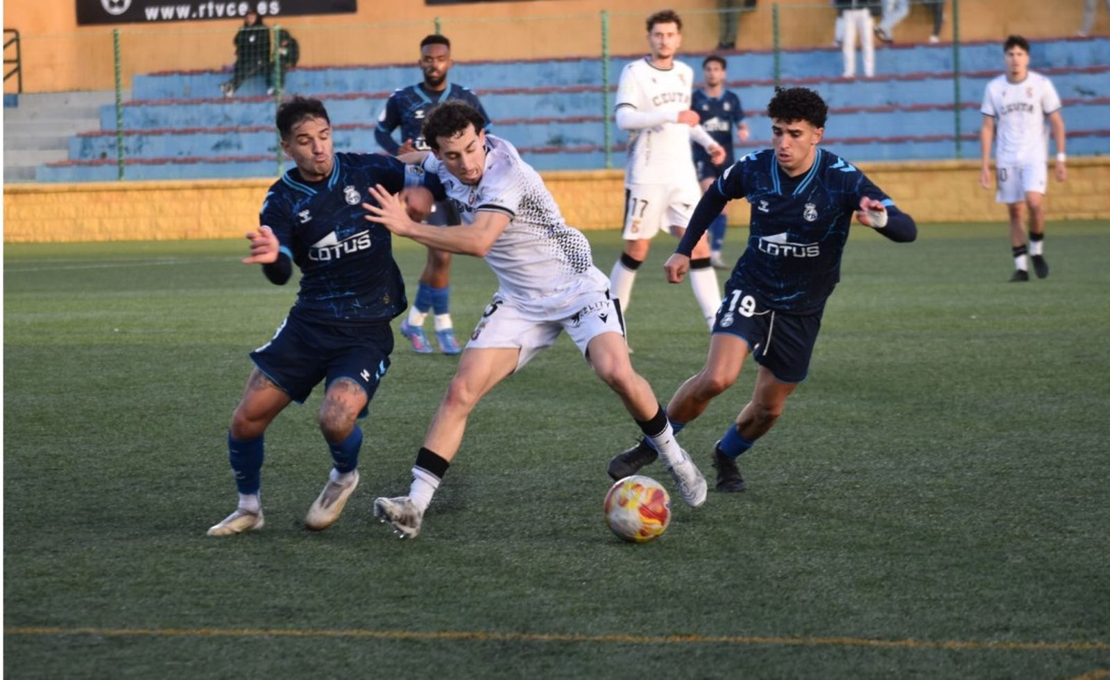 Un lace del Ceuta B-Balona del pasado sábado