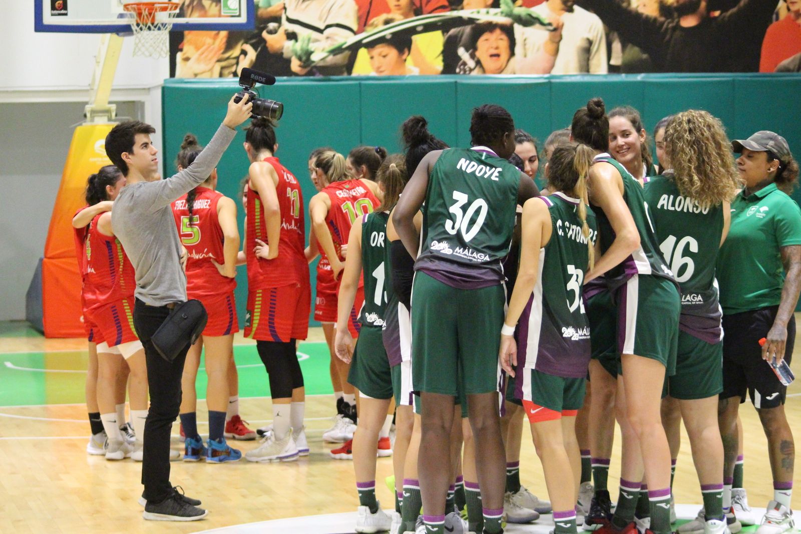 Las fotos del Unicaja Femenino-RaCa Granada