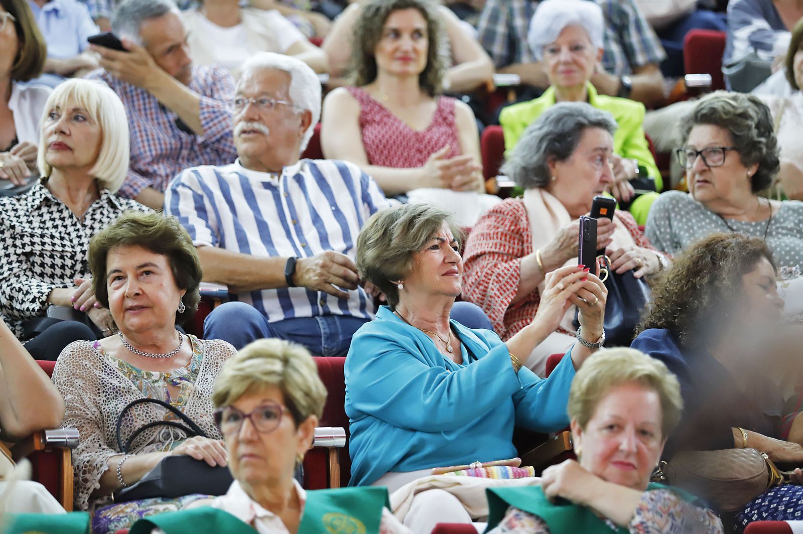 Imágenes de la clausura del curso académico 2022-2023 del Aula de la Experiencia en la Universidad de Huelva