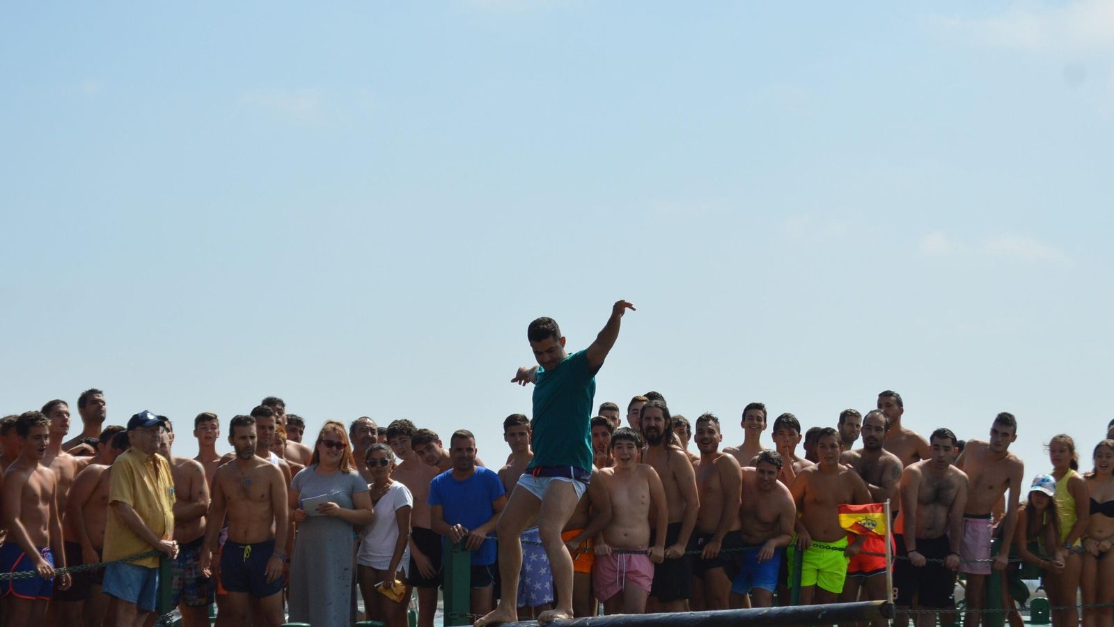 La Cucaña uno de los momentos álgidos de las fiestas. La Cucaña uno de los momentos álgidos de las fiestas.