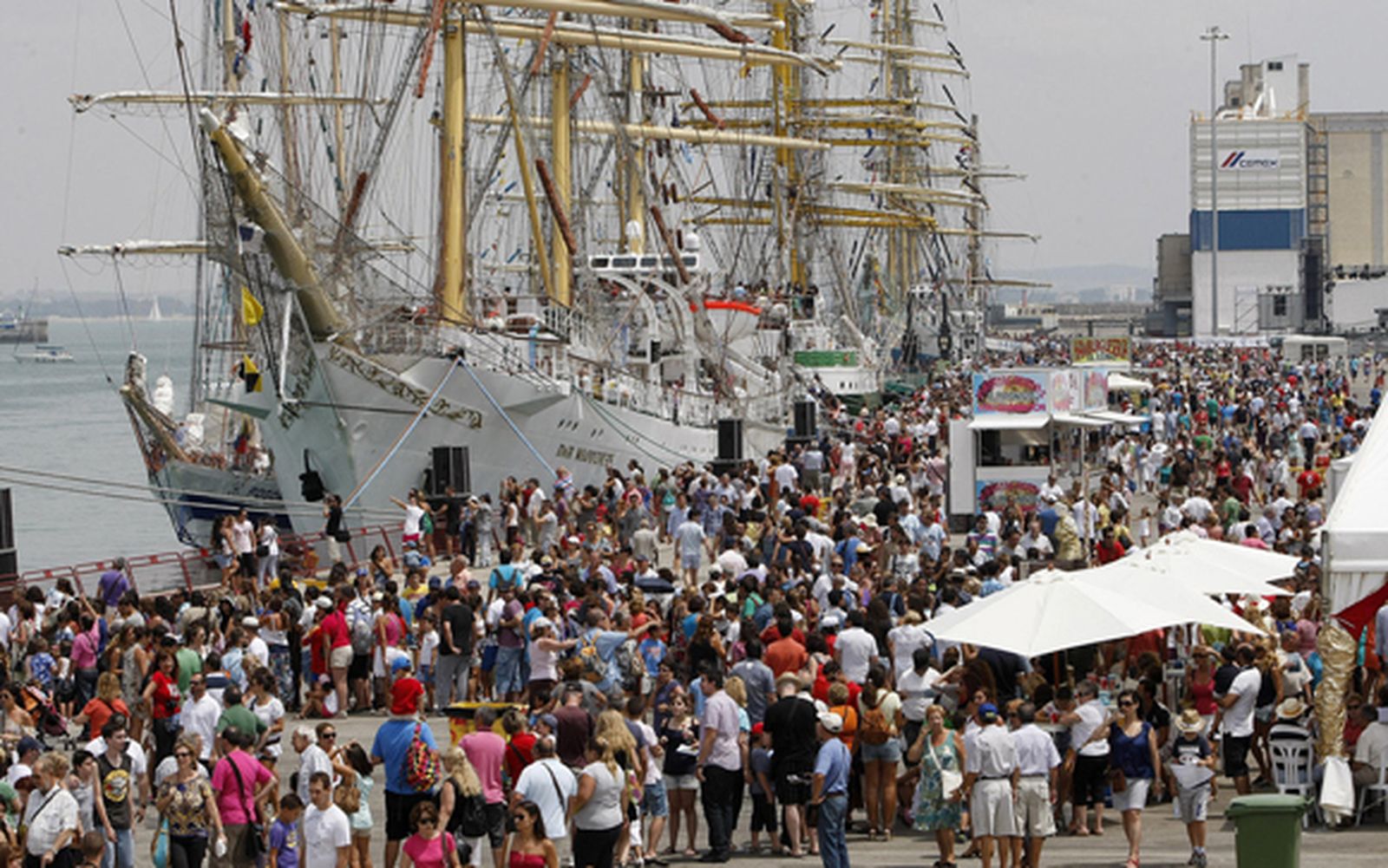 El puerto pide 43.000 euros por colaborar en la Regata