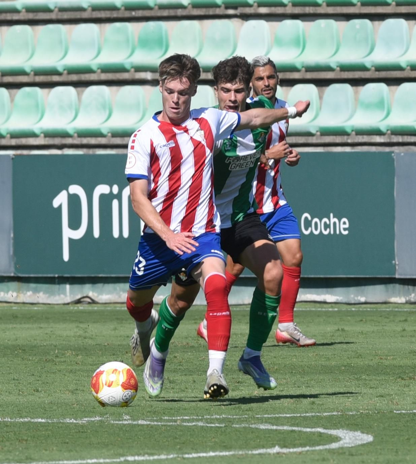 Las mejores fotos del Betis Deportivo - Algeciras CF de Primera Federación