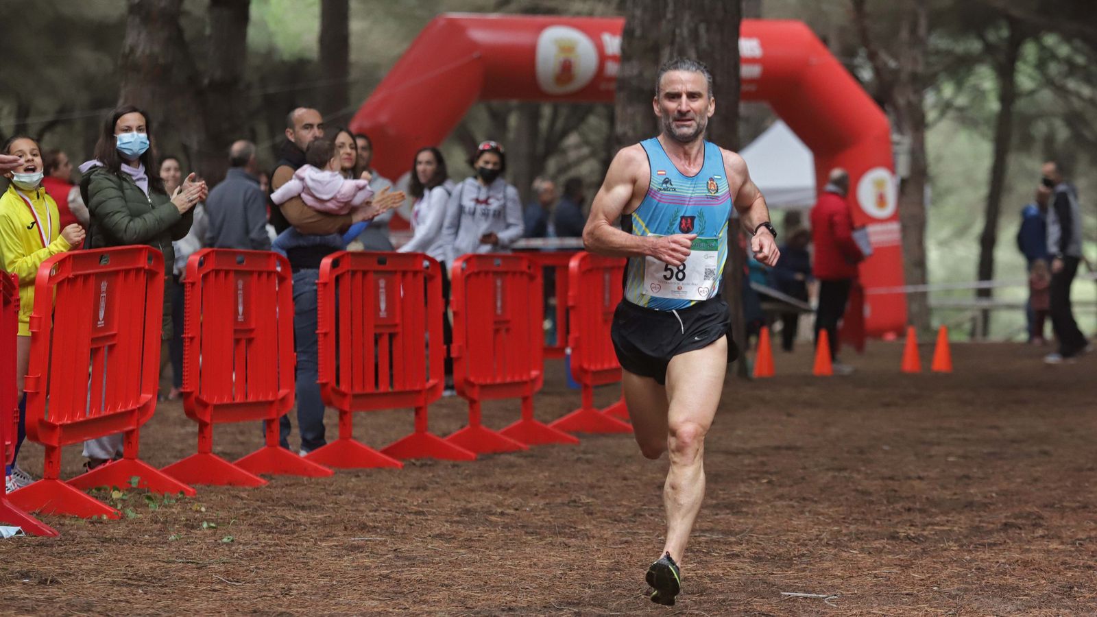 Fotos del III Cross Pinar del Rey en San Roque