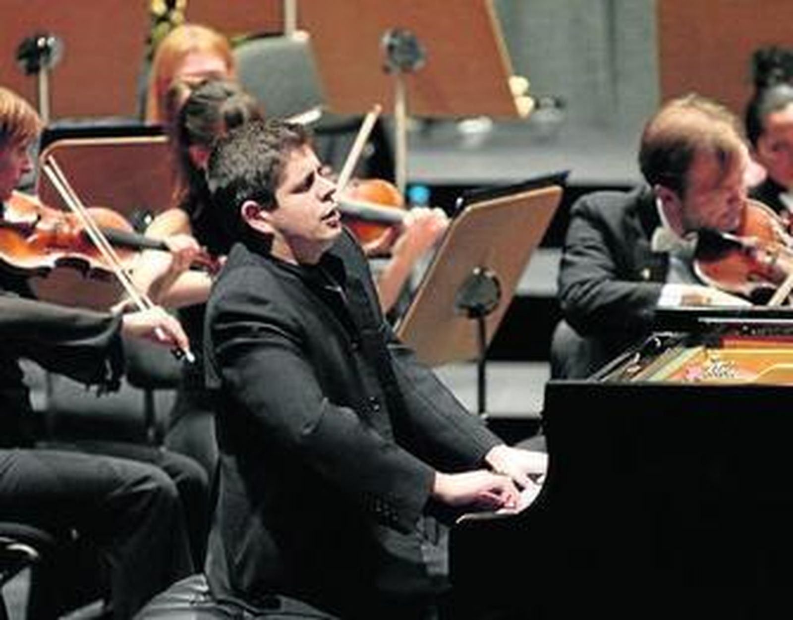 Javier Perianes, ayer durante su concierto en el Teatro de la Maestranza.