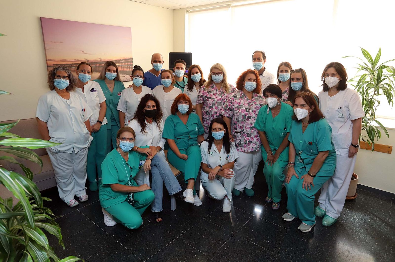 Parte de los profesionales que integran la Unidad de Oncología de Huelva.