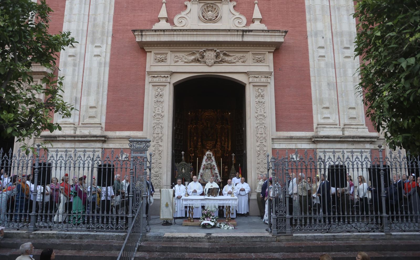Las mejores fotos de la salida de la Hermandad de Sevilla hacia el Rocío