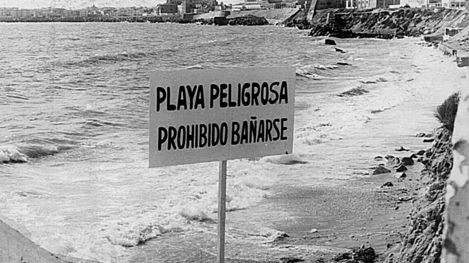 Los ayuntamientos democráticos recuperaron las playas