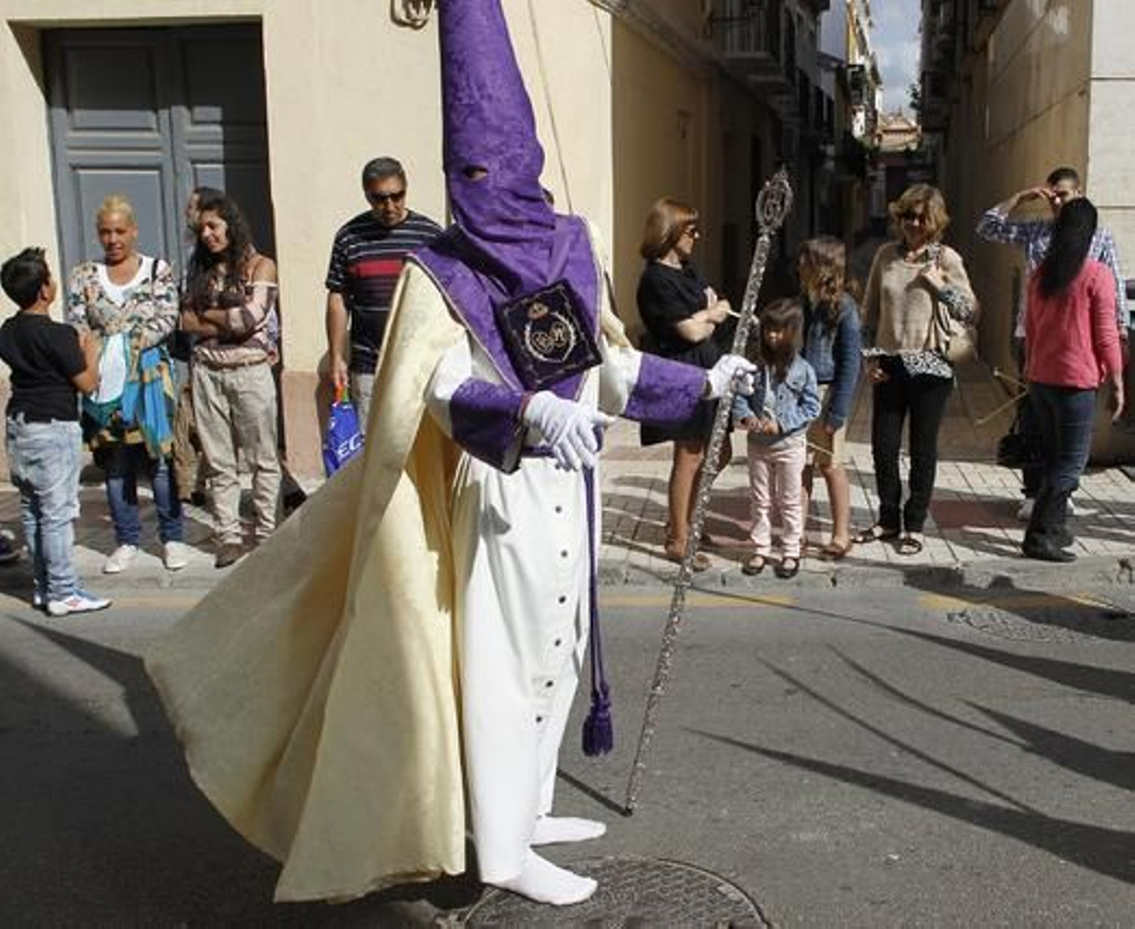 El buen tiempo acompaña a las procesiones en este primer día de Semana Santa

Foto: Sergio Camacho