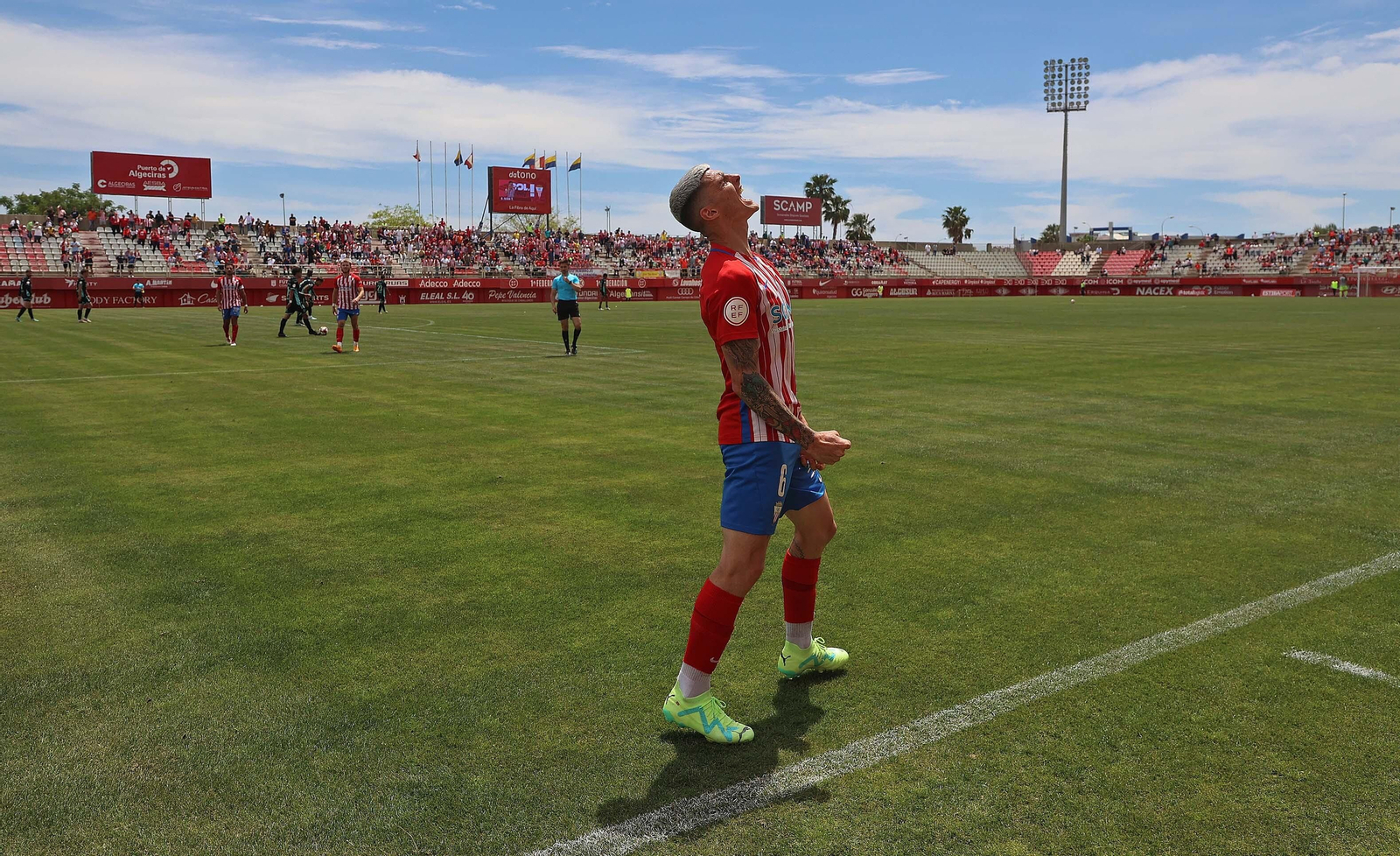 Las  mejores fotos del Algeciras - Atlético Baleares de Primera RFEF
