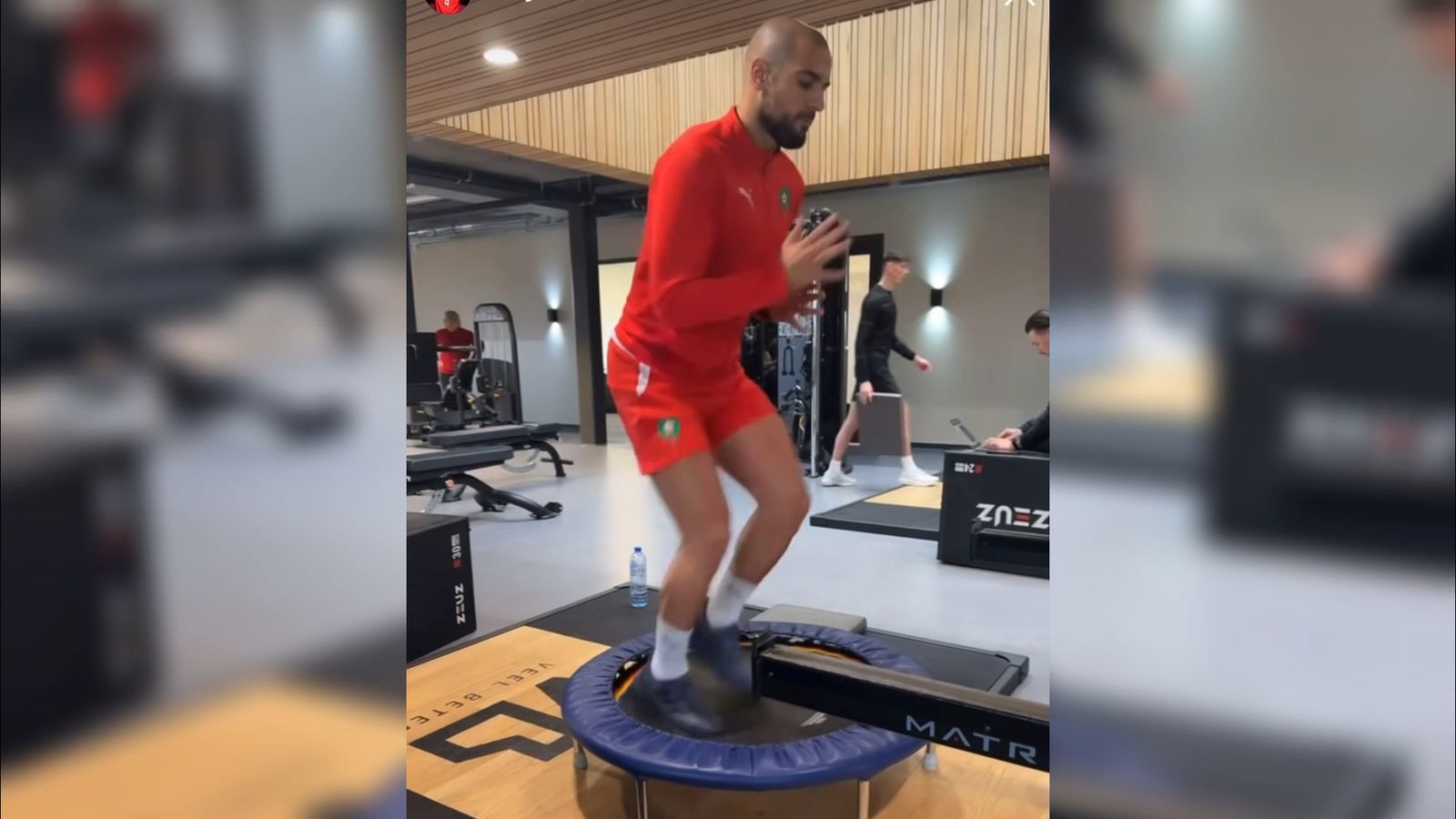 Así trabaja Amrabat en Holanda durante su recuperación