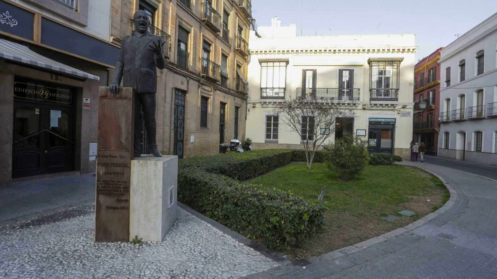 Parterre del Monumento a Pepe Perejil, que se riega con agua potable.