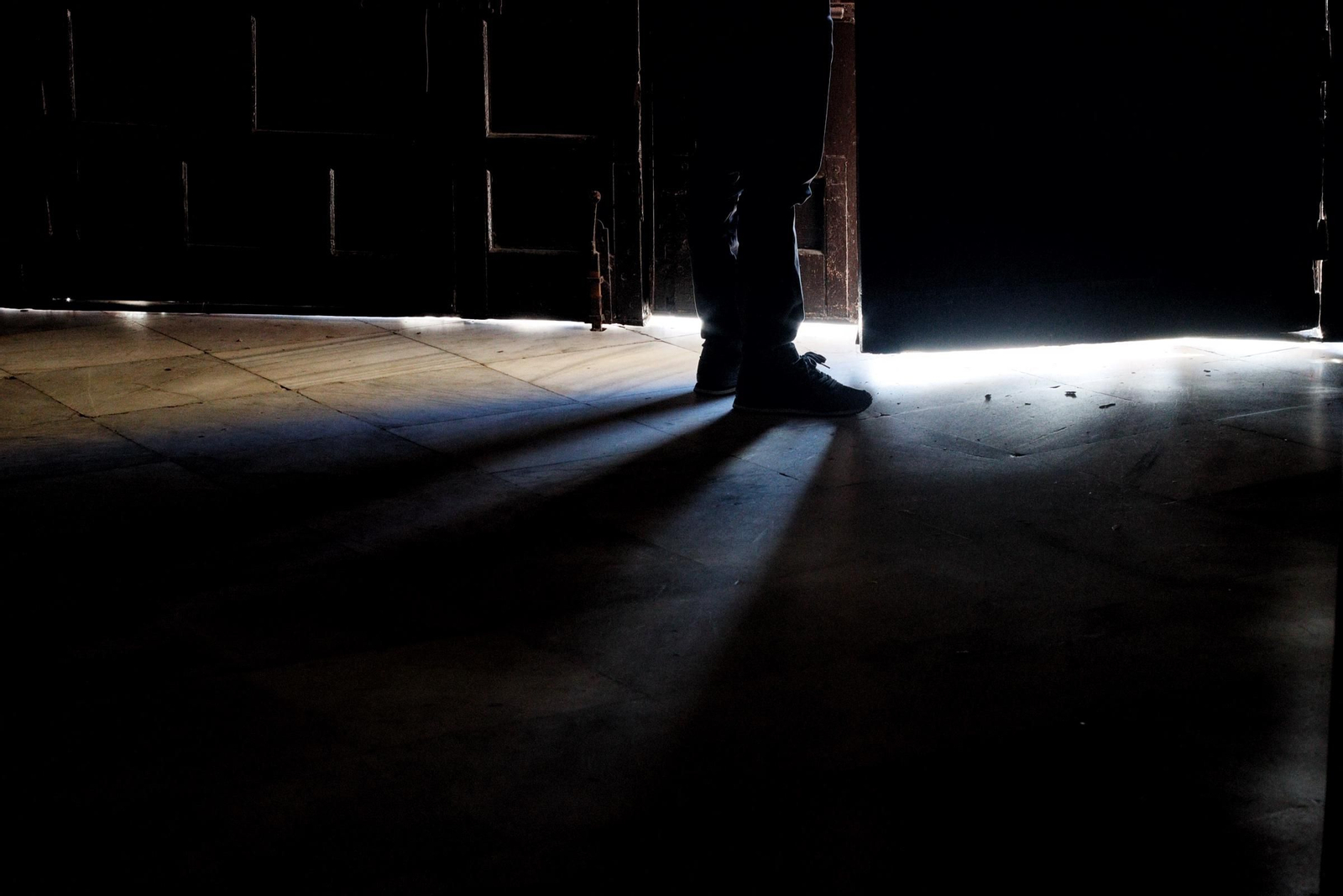 Imágenes de la salida de la Vera Cruz en la Semana Santa de Chiclana 2025