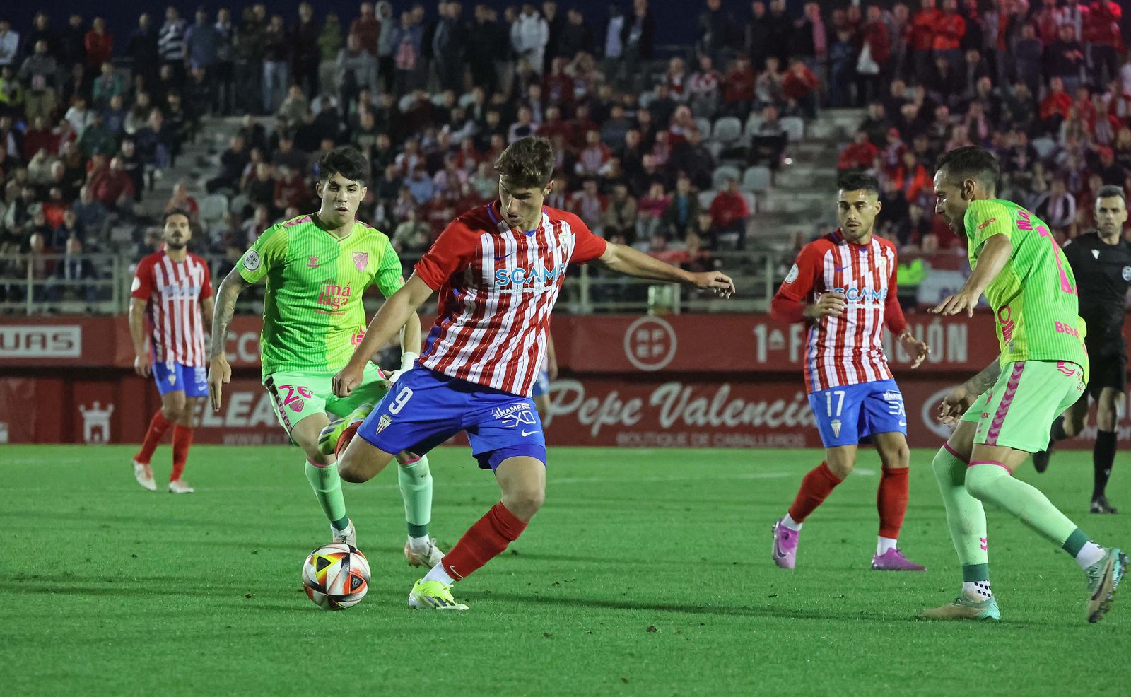 Las mejores fotos del Algeciras - Málaga de Primera RFEF