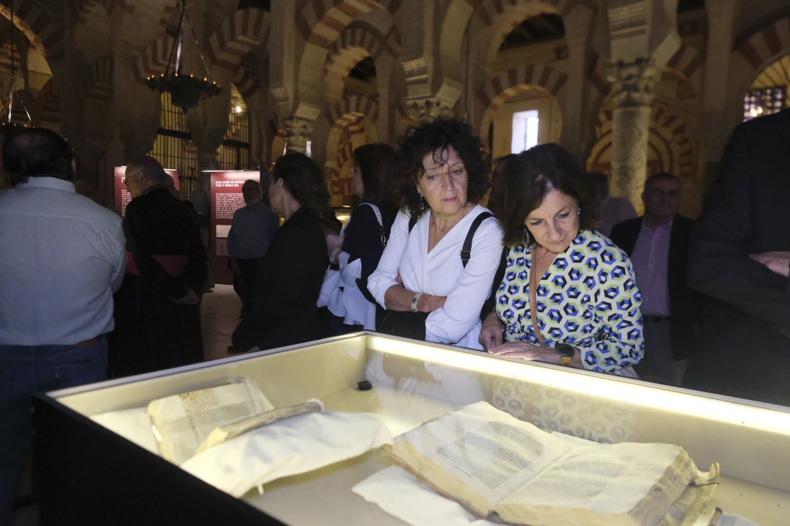 De Bizancio a Córdoba: Un recorrido en imágenes por la exposición sobre los libros griegos del siglo XVI en las bibliotecas cordobesas
