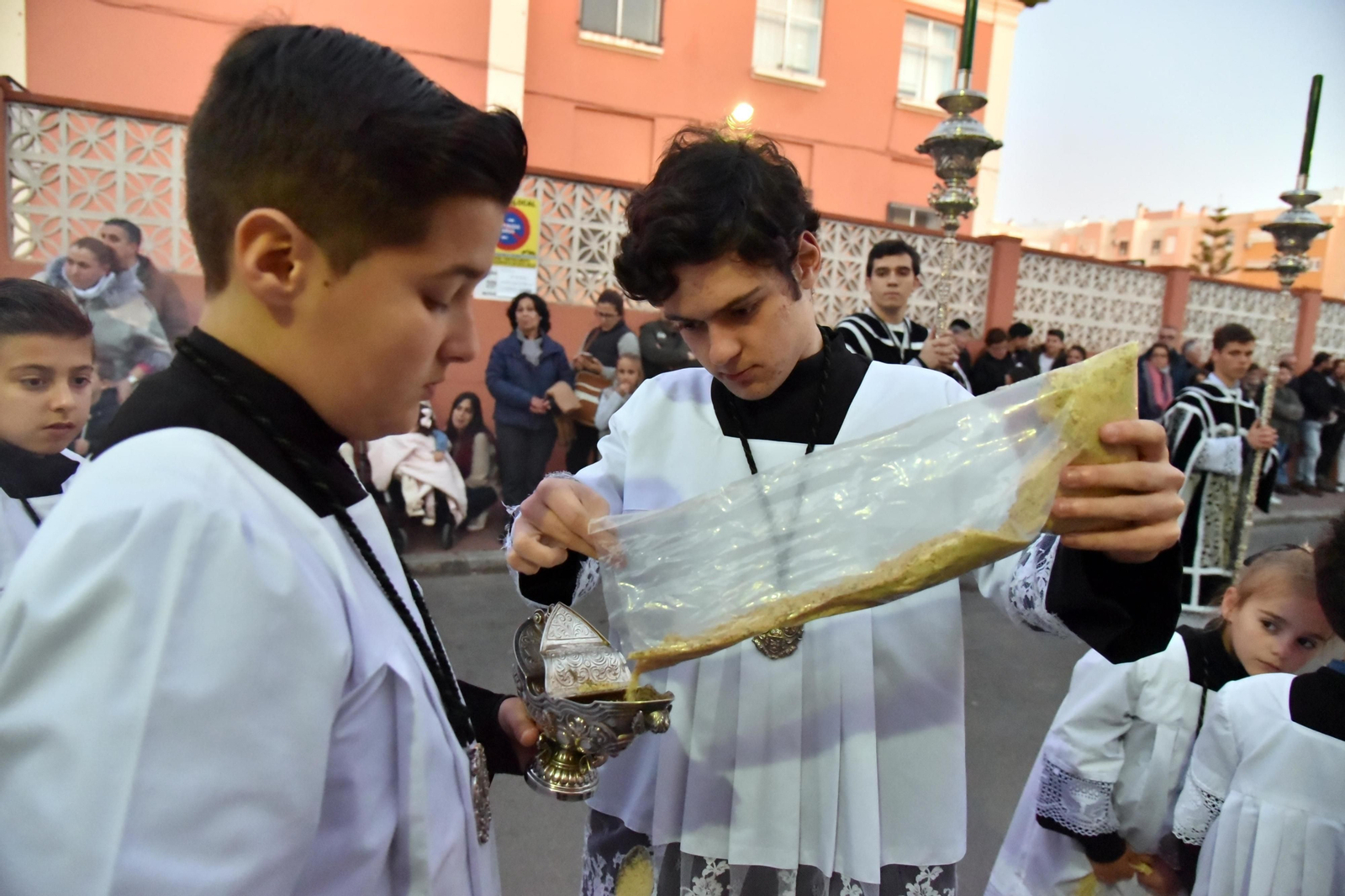Imágenes del Lunes Santo en La Línea