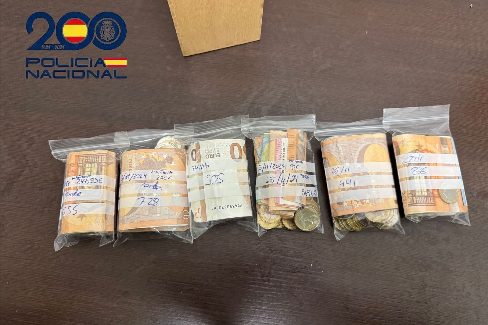 Dinero incautado por la Policía Nacional.