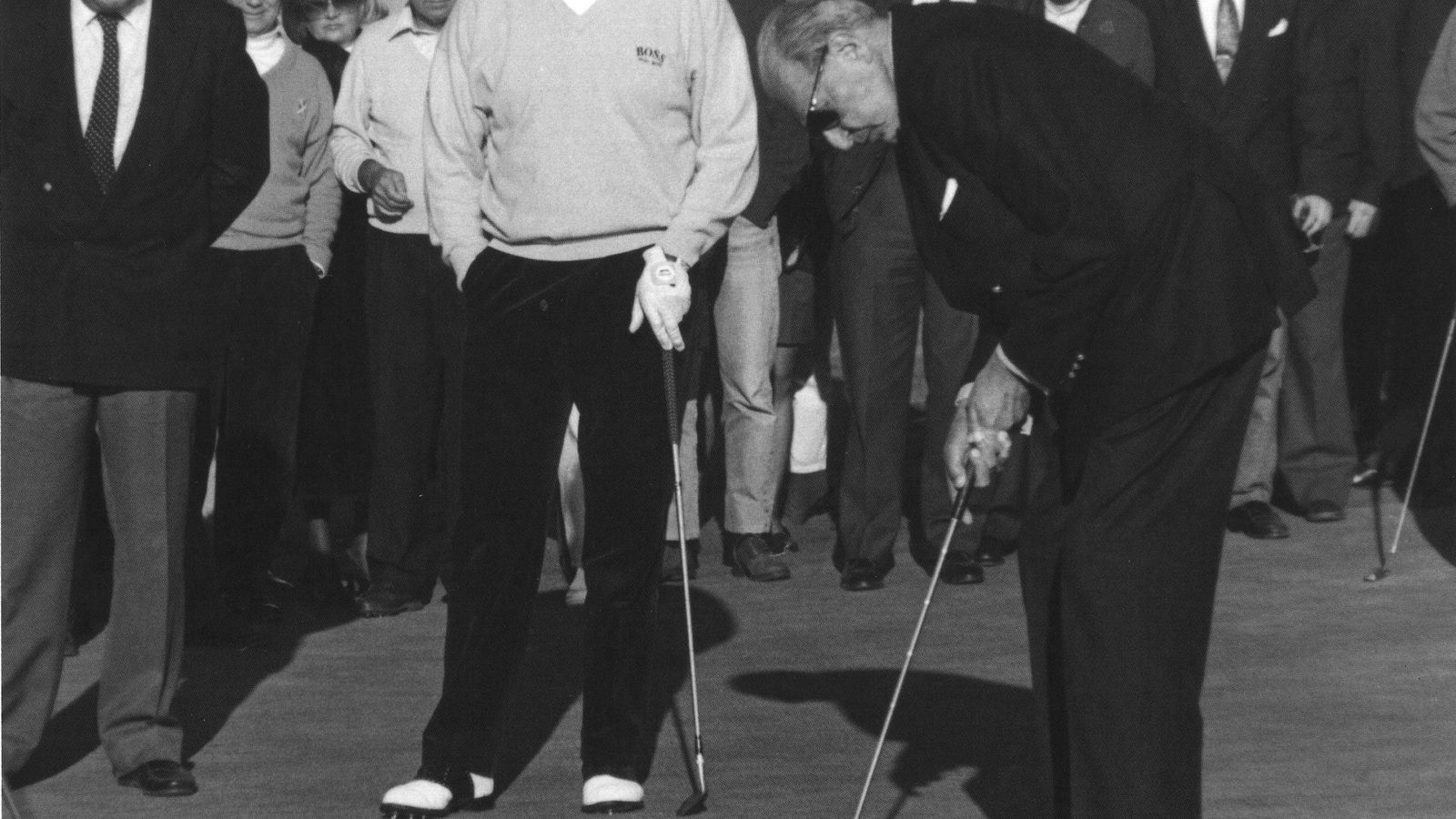 El Conde de Barcelona y Severiano Ballesteros en la inauguración del campo de golf.