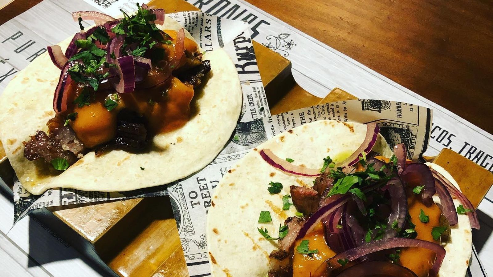 Dos de los tacos de Las Patronas.