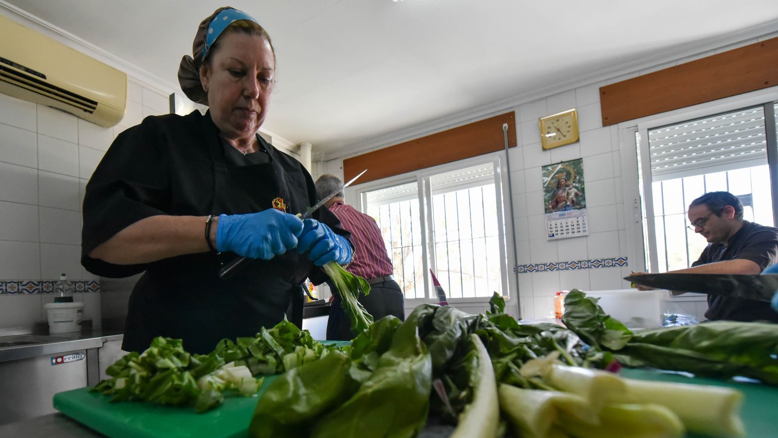Fotos del comedor social 'Padre Cruceyra' de Cáritas Diocesana de Cádiz