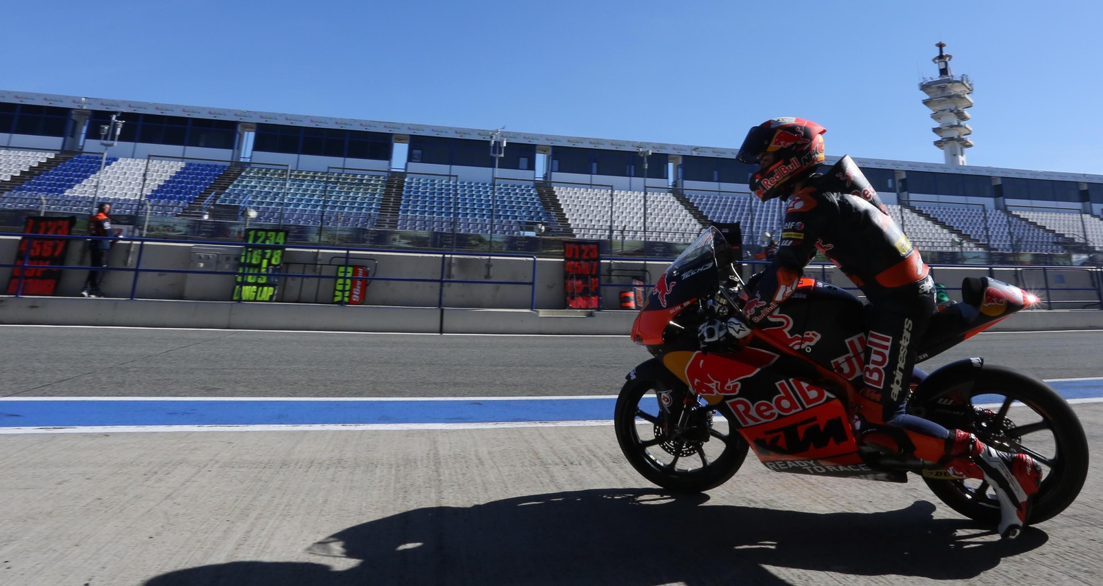 Entrenamientos de Moto2 y Moto3 en el Circuito de Jerez