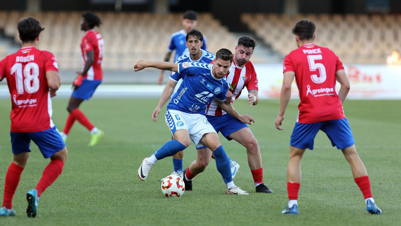 Imágenes del Xerez DFC contra el Don Benito en Chapín