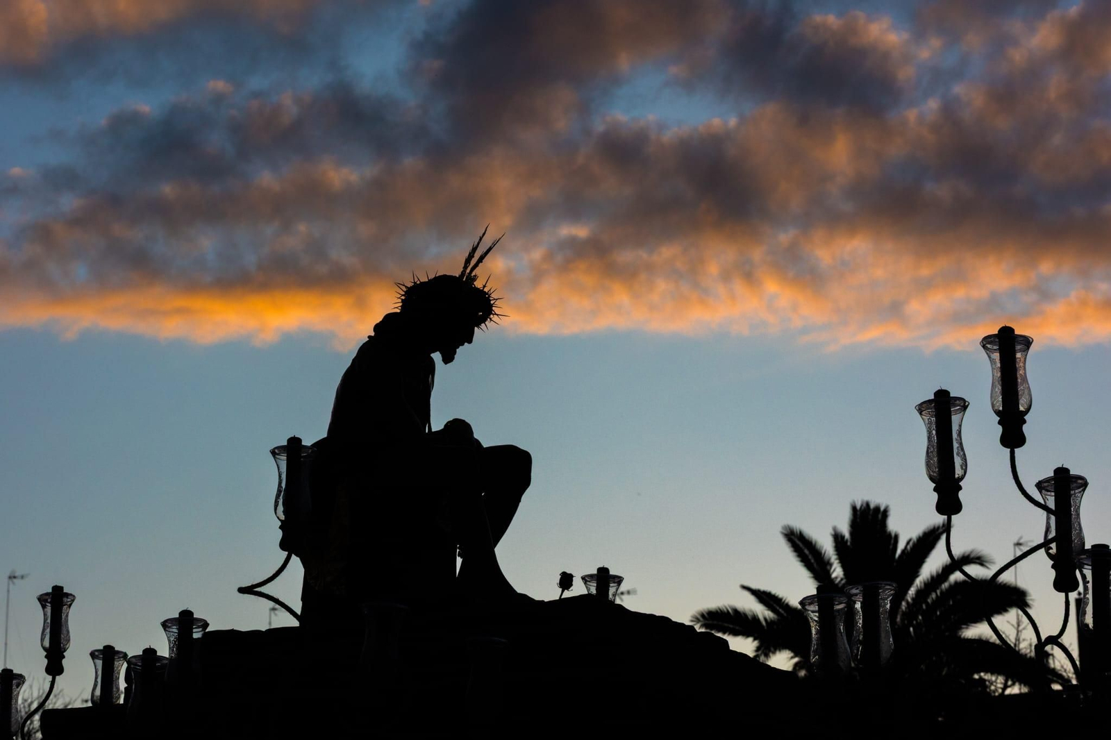 Las imágenes de la Coronación de Espinas en el Sábado de Pasión de la Semana Santa de San Fernando