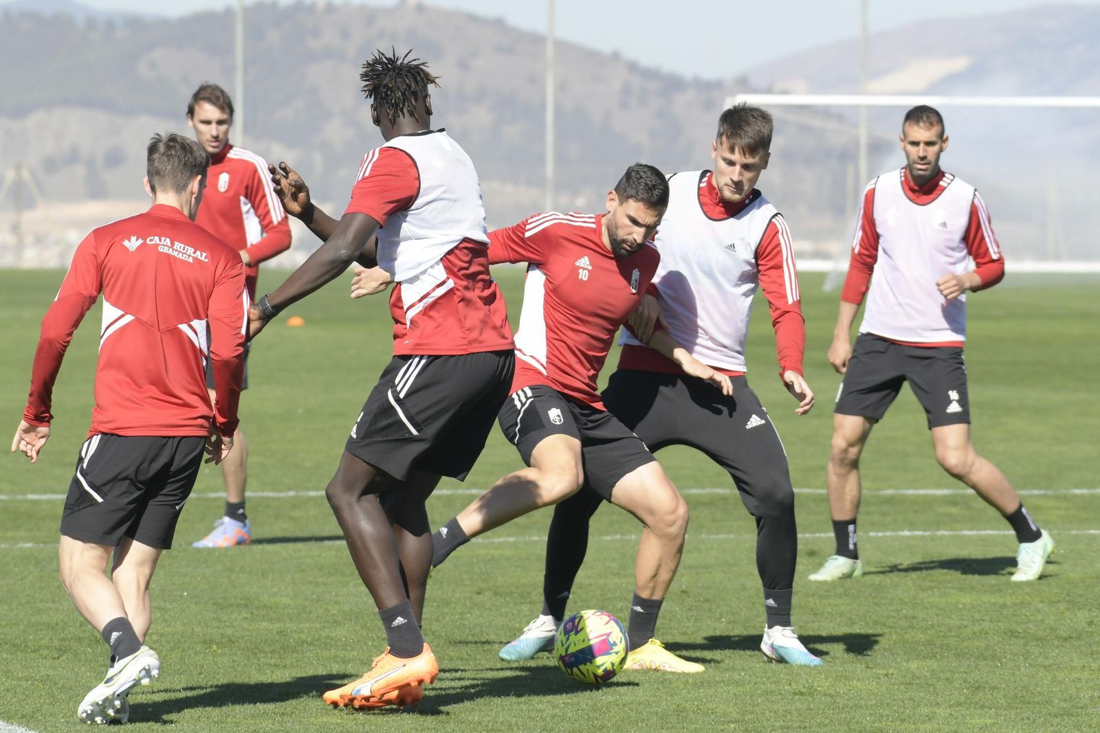 Las imágenes de la vuelta del Granada a los entrenamientos