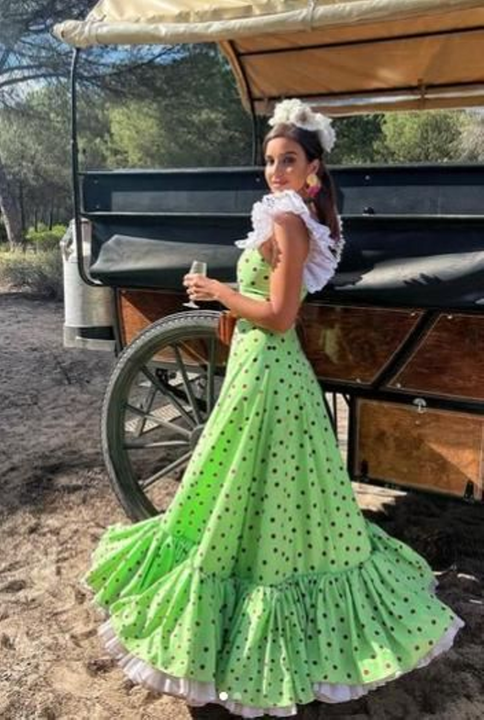 Todos los looks de las famosas e influencers en el Rocío 2022