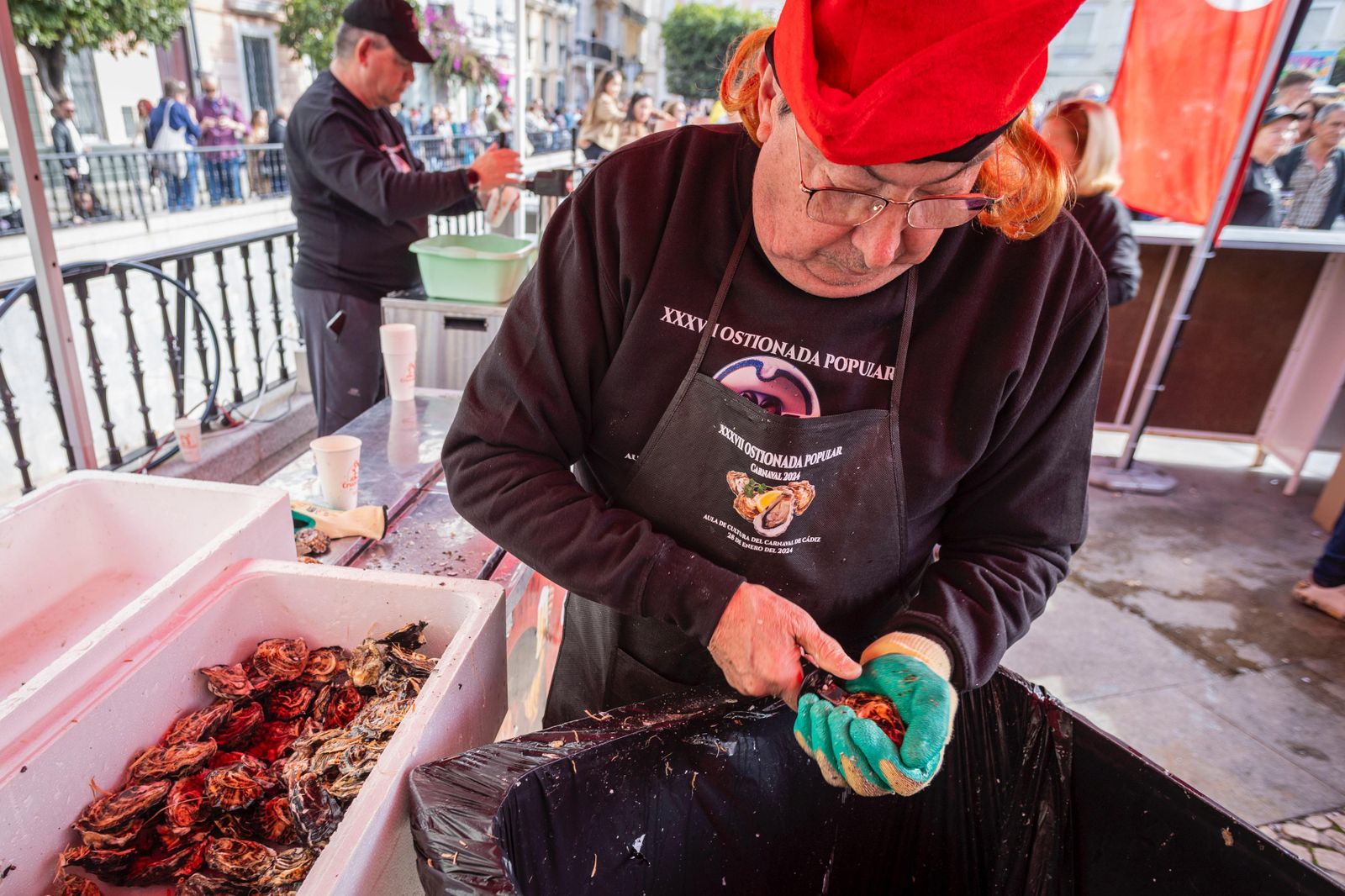 Todas las imágenes de la Ostionada en la plaza de San Antonio