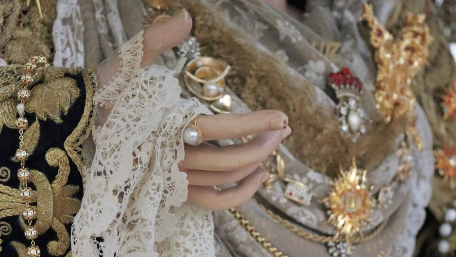 Fotogalería ‘Granada bajo palio’ 2025: Nuestra Señora de la Luz