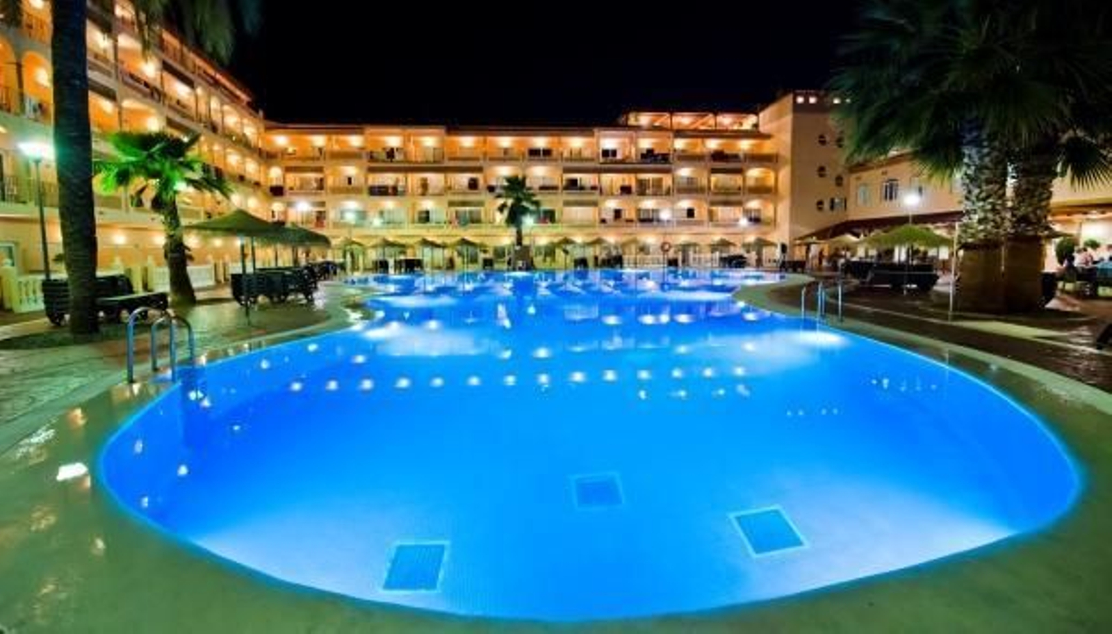 Los hoteles de la costa de Granada para pasar unas vacaciones de ensueño