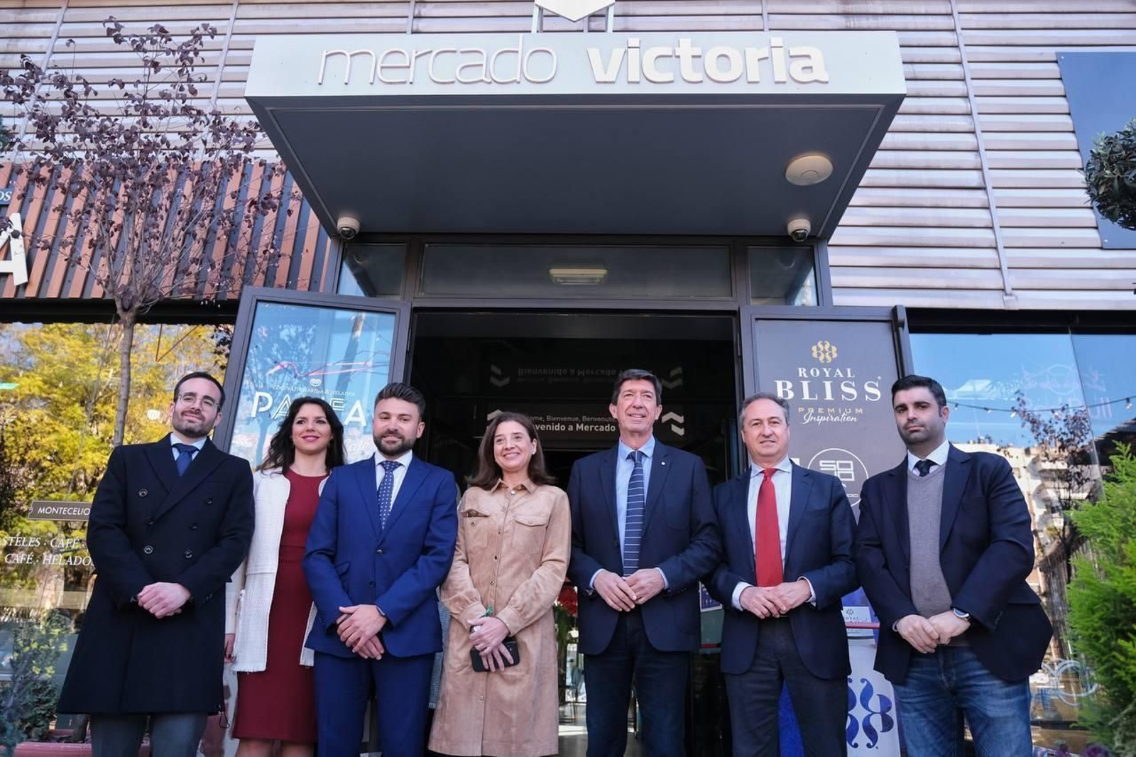 Presentación del encuentro con la Asociación de Jóvenes Empresarios en el Mercado Victoria de Córdoba.