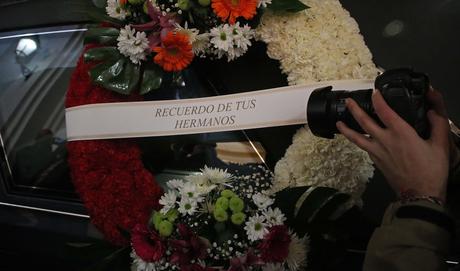 Fotos de la llegada de los restos mortales de Diego Valencia a la parroquia de La Palma en Algeciras