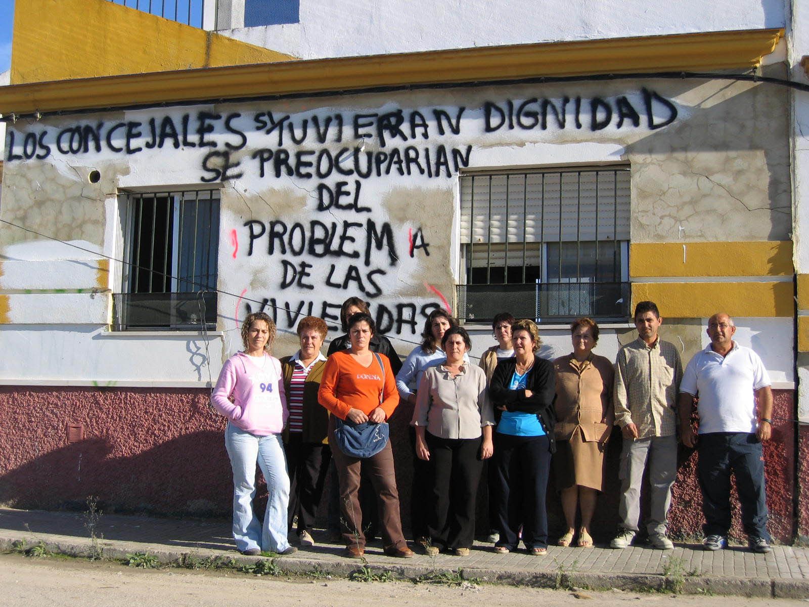 Una de las protestas de estas familias en 2005, que Diario de Cádiz publicó.
