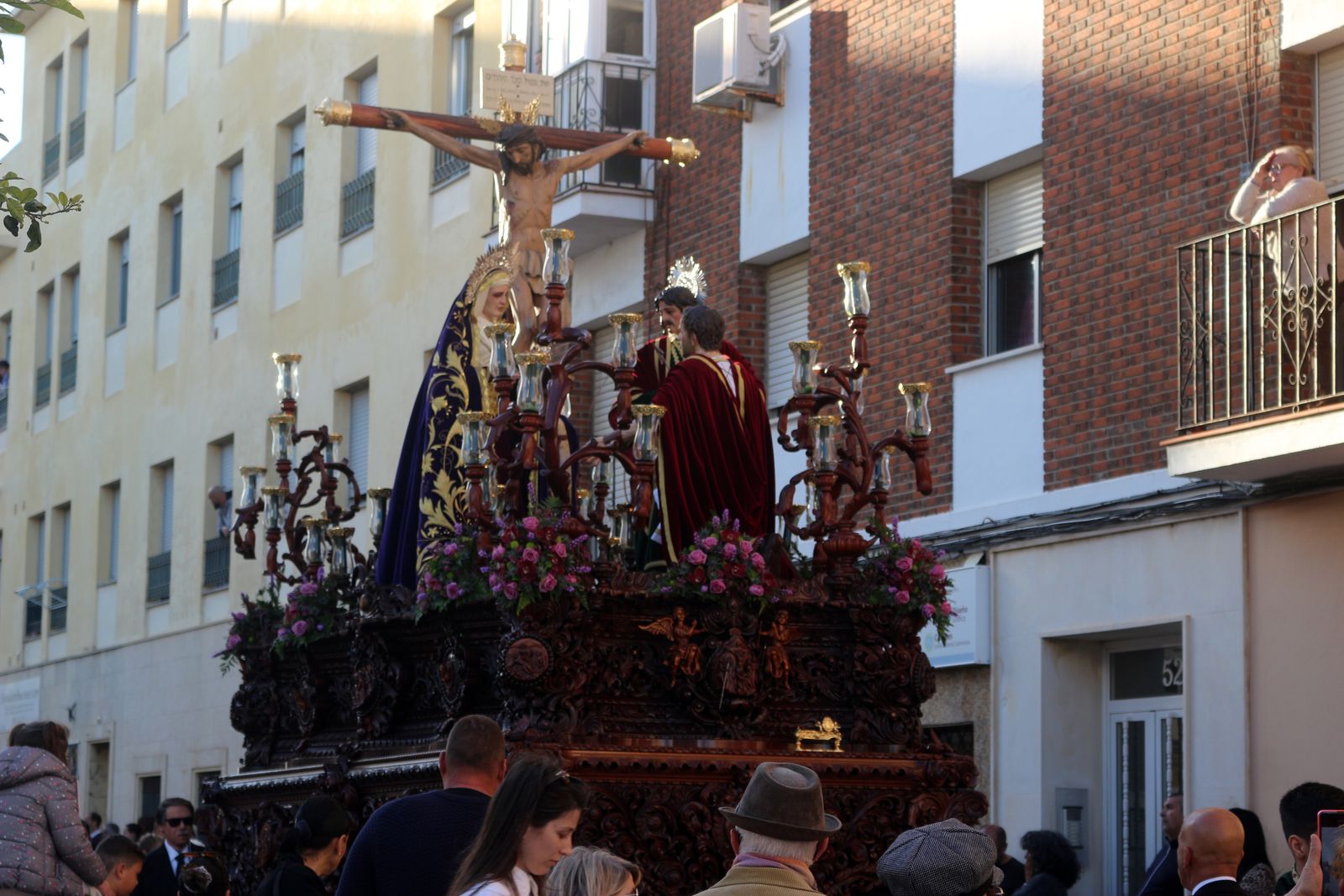 Las imágenes del Miércoles Santo en Puerto Real: Hermandad de la Vera-Cruz