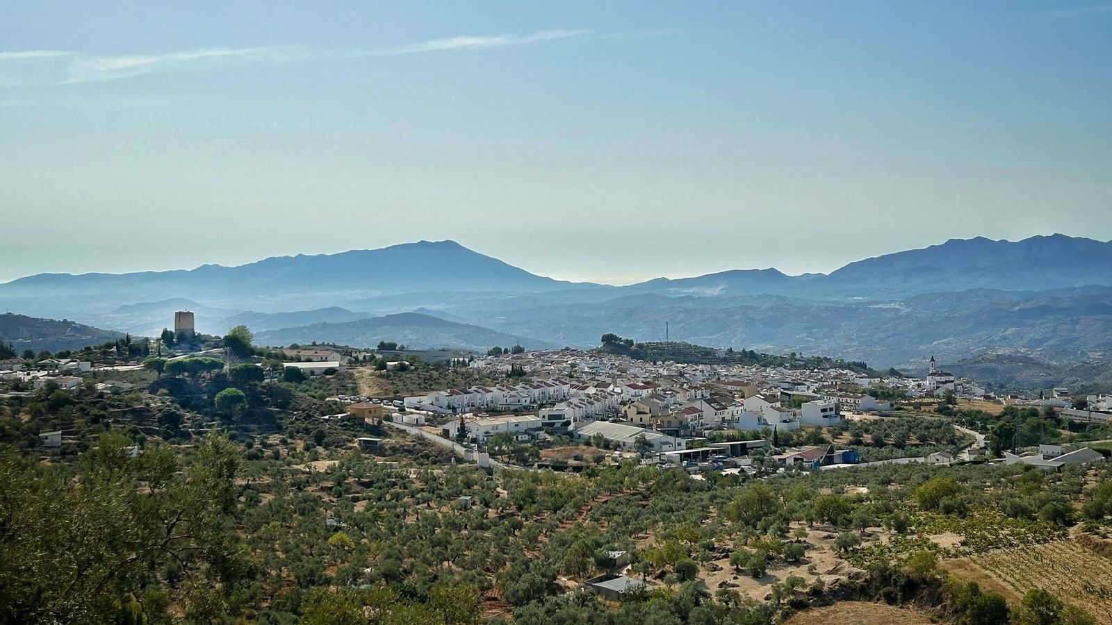 Panorámica de Yunquera. Panorámica de Yunquera.