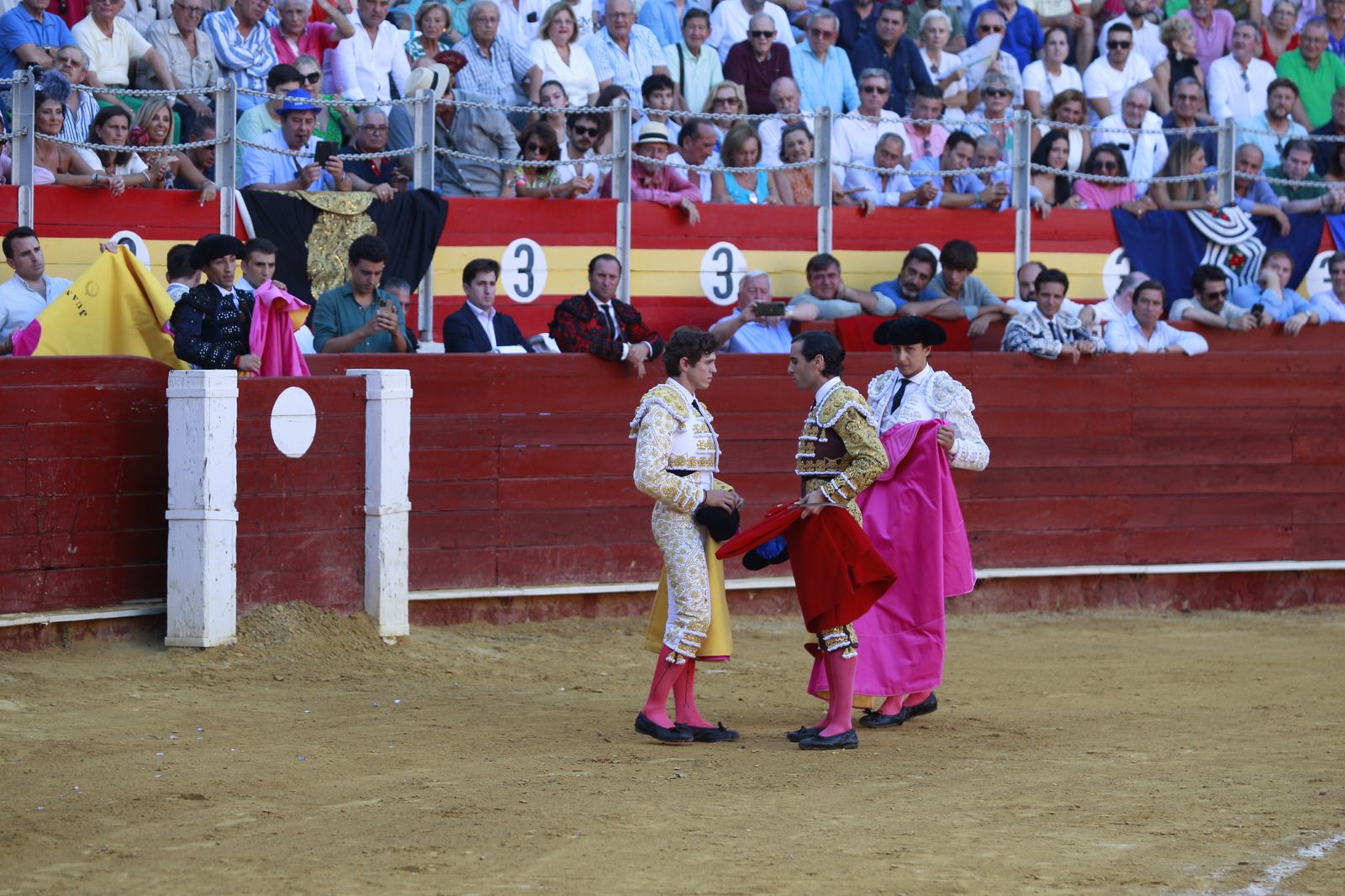 Imágenes del triunfo del torero almeriense Jorge Martínez el día de su alternativa