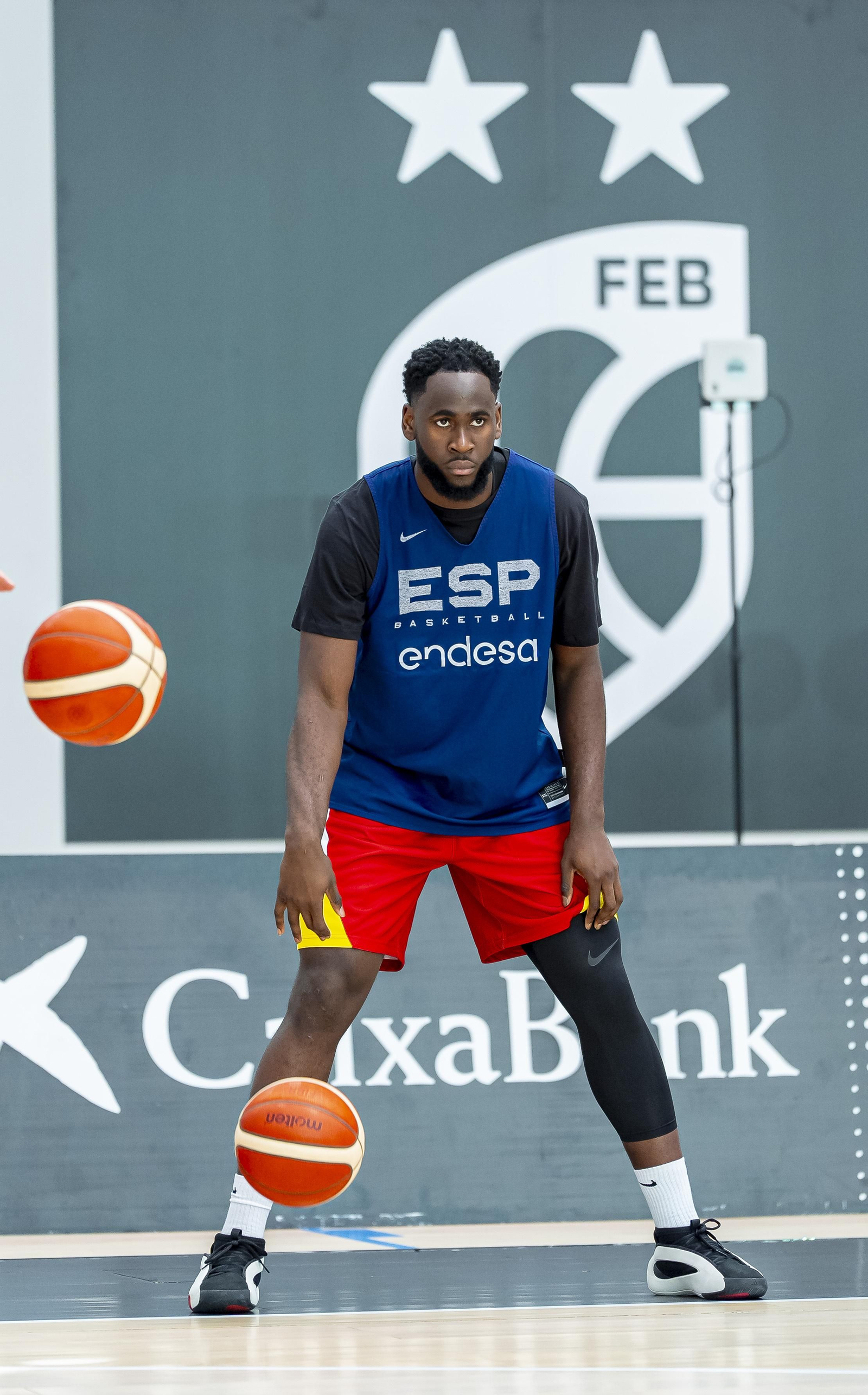 España vuelve a trabajar en Madrid con Alberto Díaz y Yankuba Sima España vuelve a trabajar en Madrid con Alberto Díaz y Yankuba Sima
