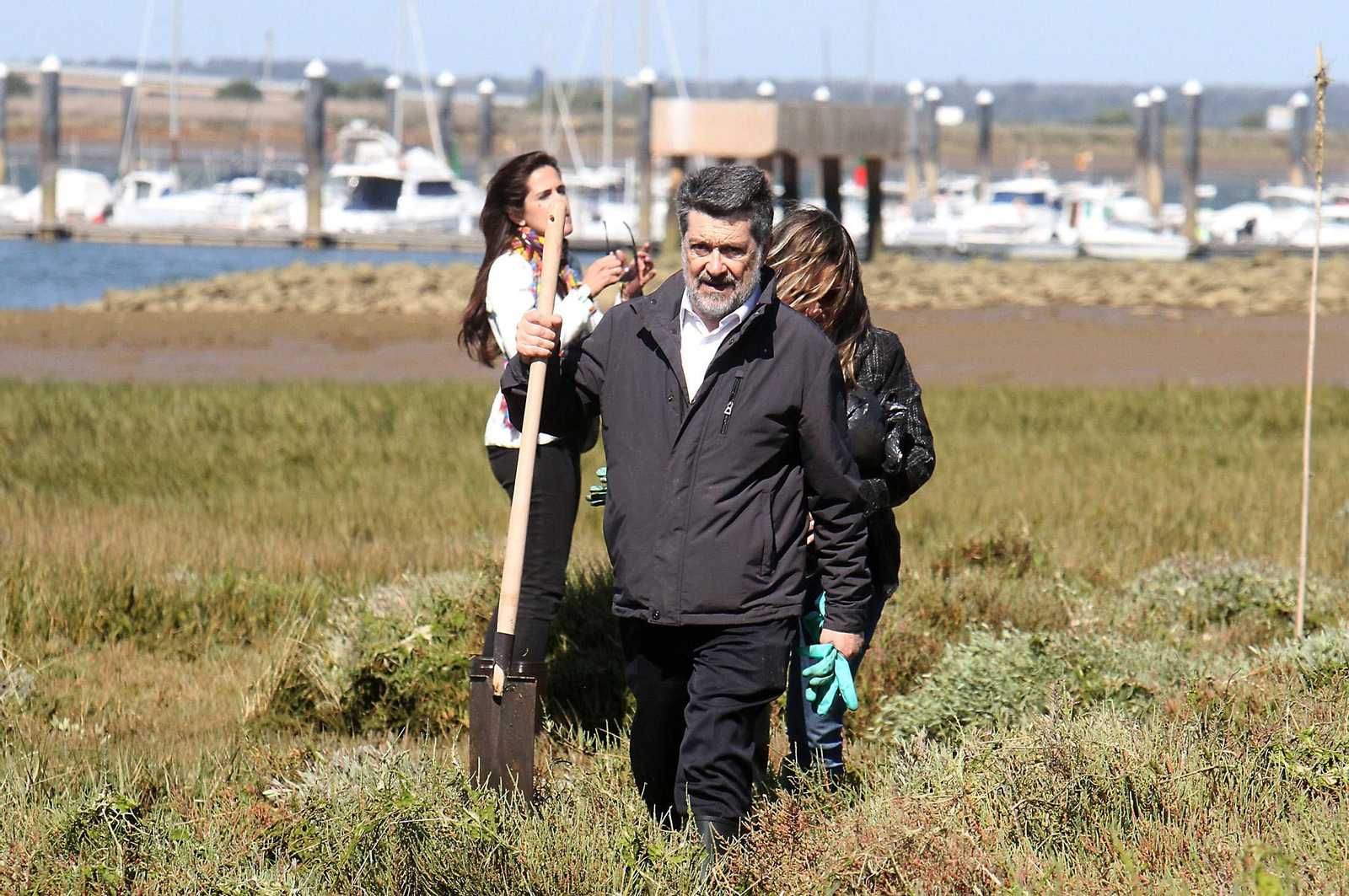 Javier Barrero, toda una vida ligado a la política onubense en imágenes