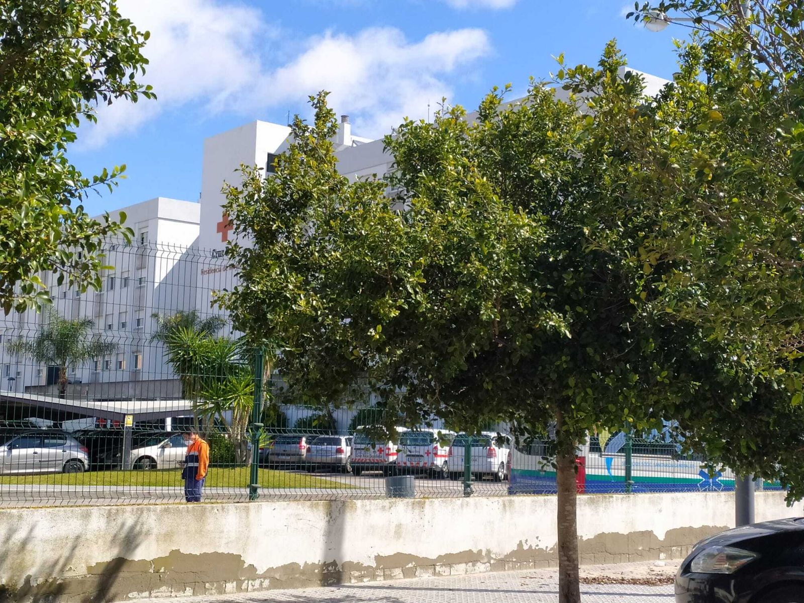 La residencia de la Cruz Roja de San Fernando, desde el exterior, en una imagen de archivo.