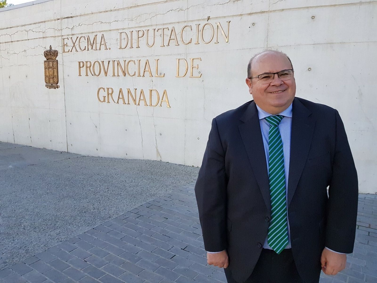 José Robles deja la Diputación de Granada y queda como senador y alcalde de Güéjar Sierra
