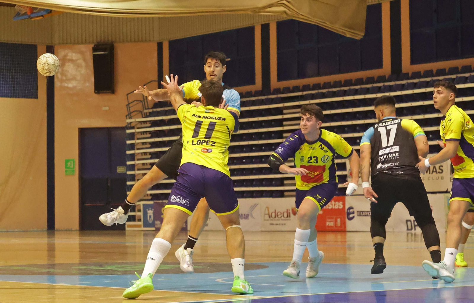 Las mejores fotos del Ciudad de Algeciras - BM Moguer