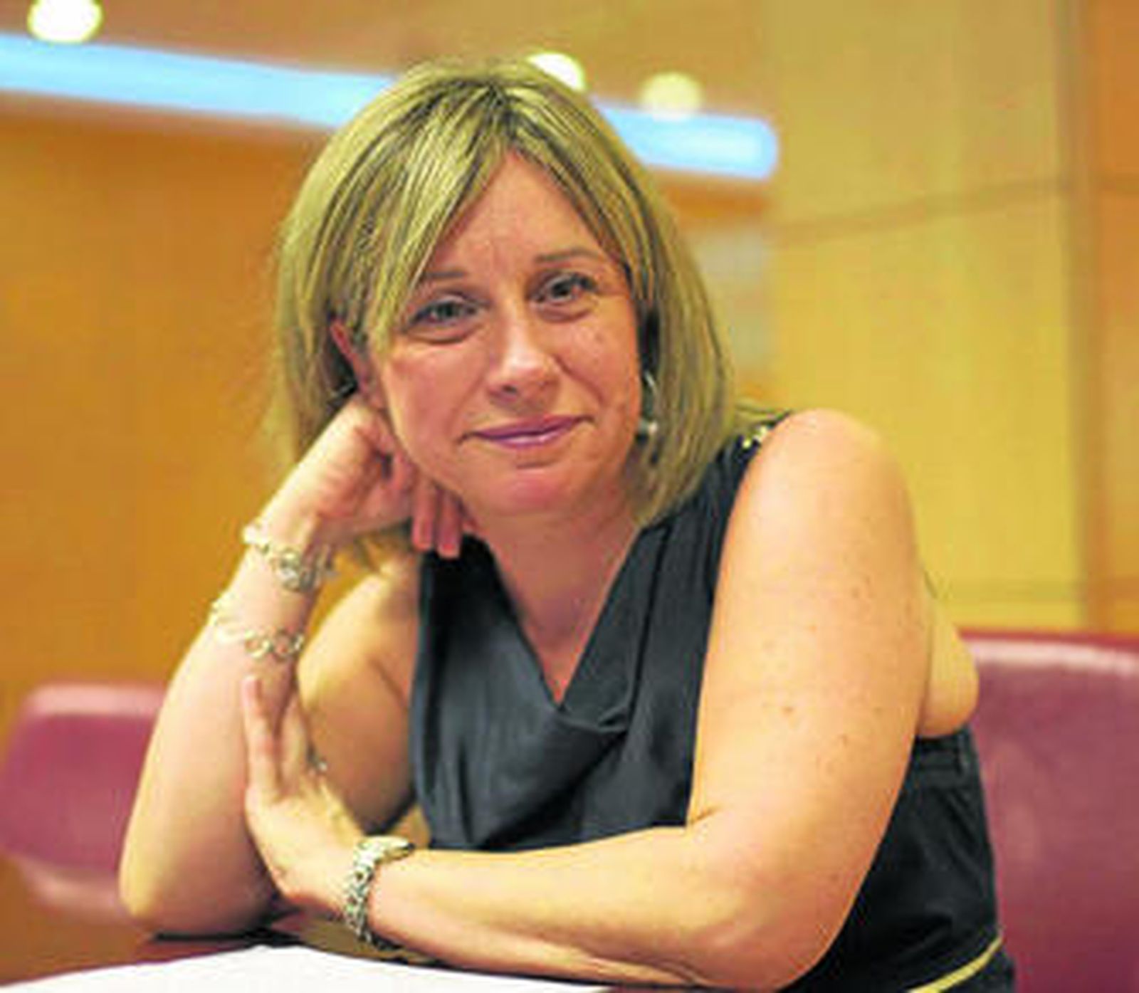 María José Flujas, en su despacho de la delegación de la ONCE en Resolana.