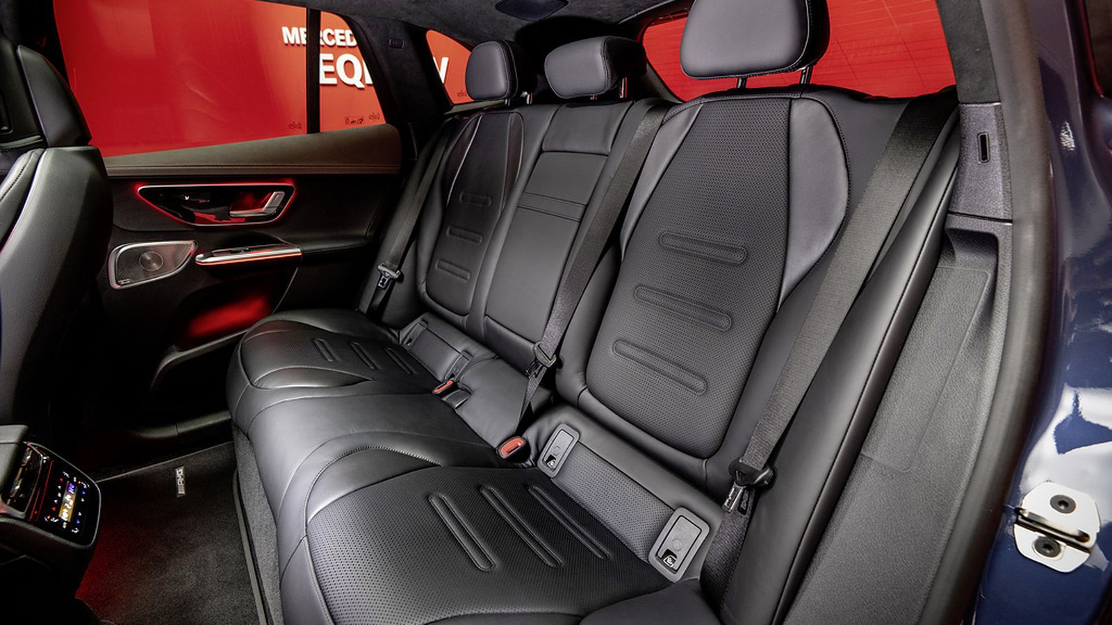 Las plazas trasera prometen un espacio, especialmente longitudinal, notable en este SUV eléctrico.