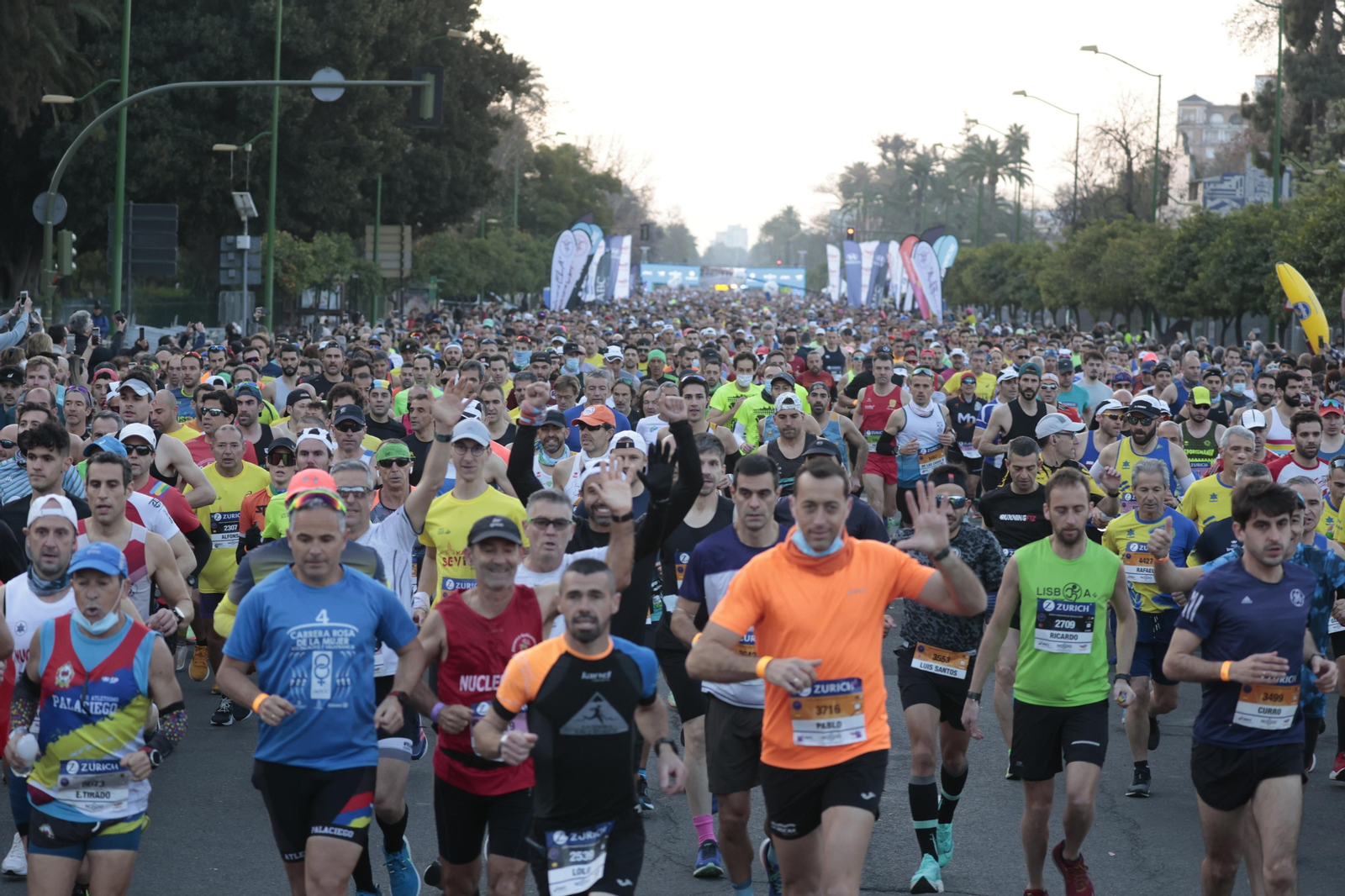 Las imágenes de la Maratón de Sevilla 2022 (1)