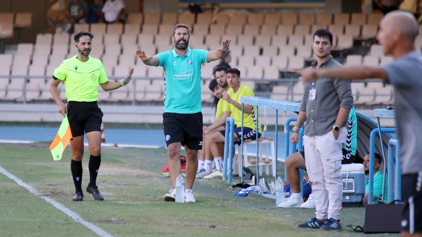 Imágenes del partido entre Xerez DFC y Juventud Torremolinos en Chapín