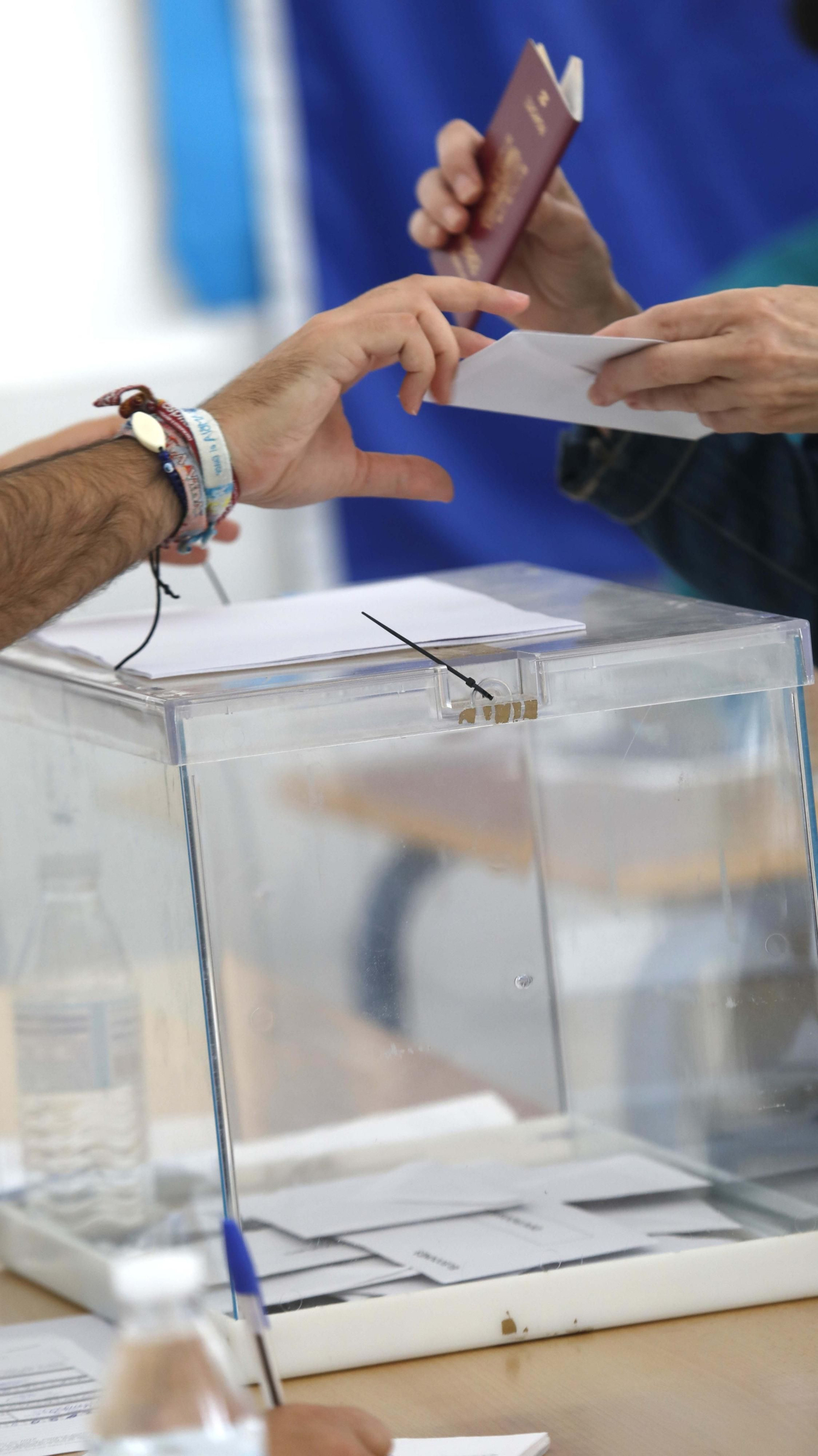 Fotos de la jornada electoral en La Línea