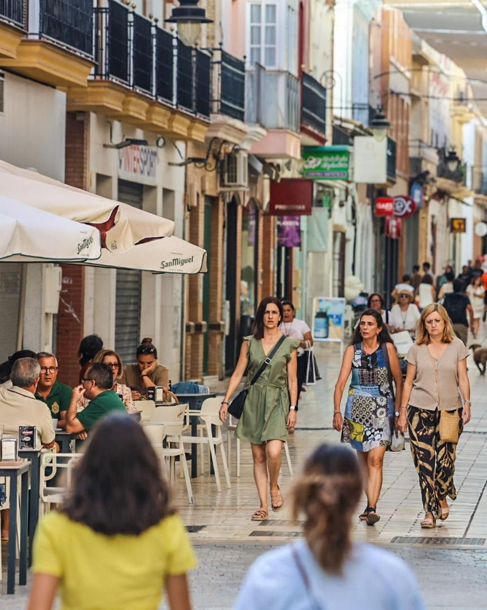 Imágenes del ambiente por el centro en la tarde del lunes